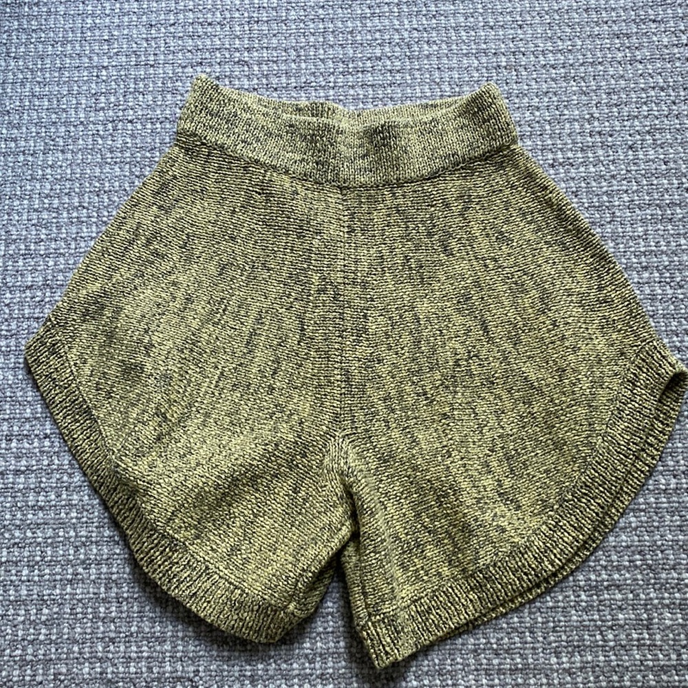 NWOT Creatures of Comfort yellow knit lounge shorts - Picture 2 of 4